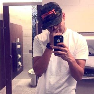 Meet your Posher, Robert